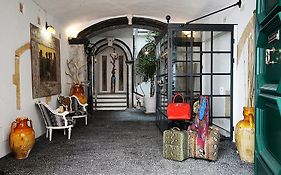 Palazzo Salapolis - Luxury Apartments